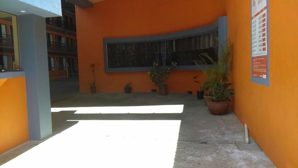 Hotel Los Altos Tijuana Exteriör bild