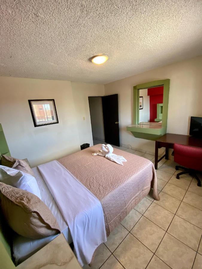 Hotel Los Altos Tijuana Exteriör bild
