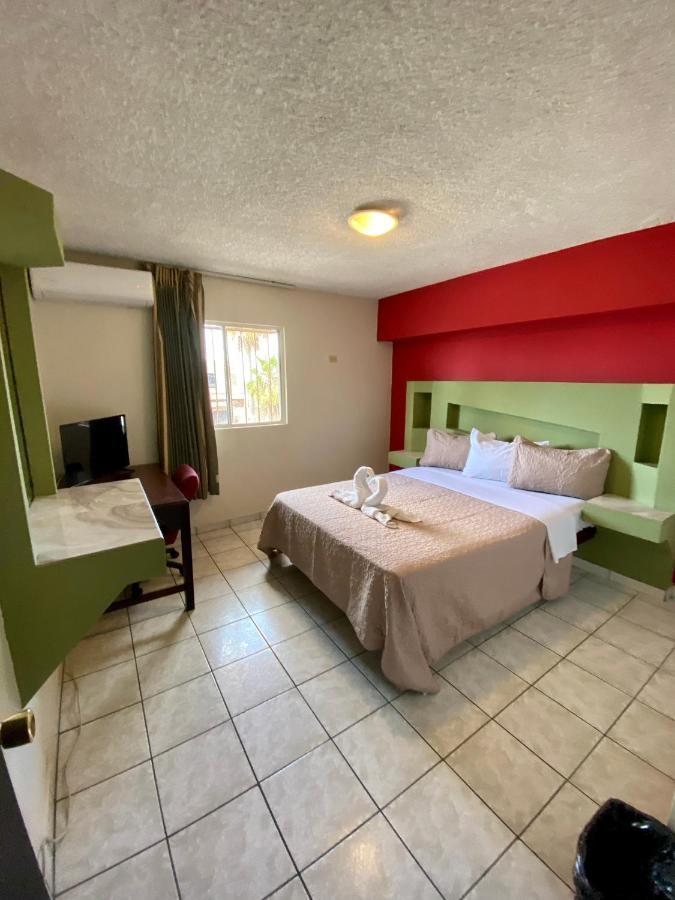 Hotel Los Altos Tijuana Exteriör bild