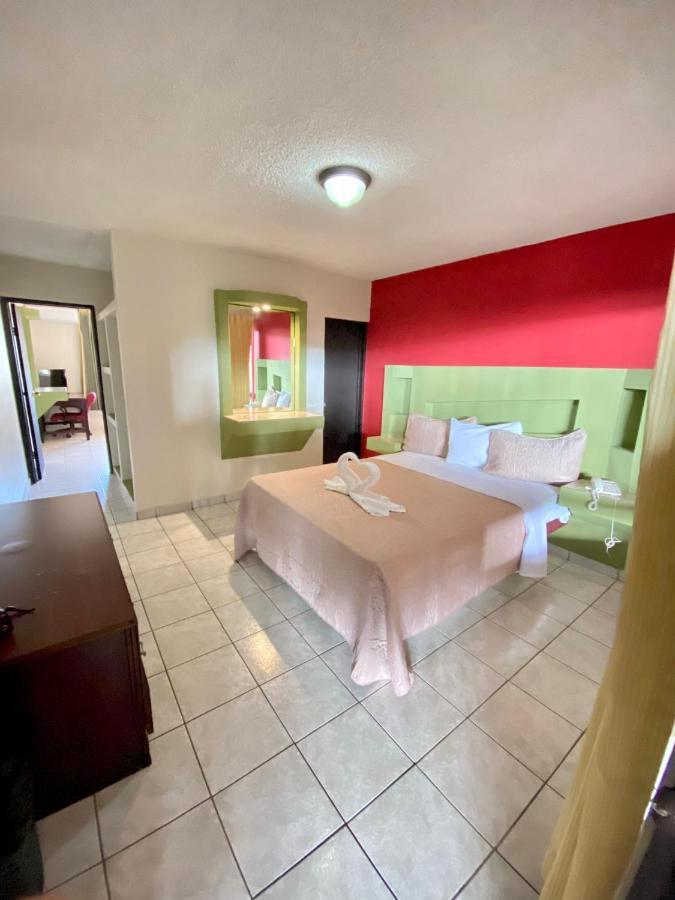 Hotel Los Altos Tijuana Exteriör bild