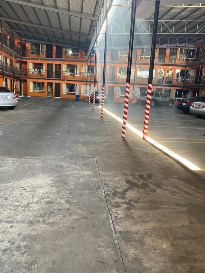 Hotel Los Altos Tijuana Exteriör bild