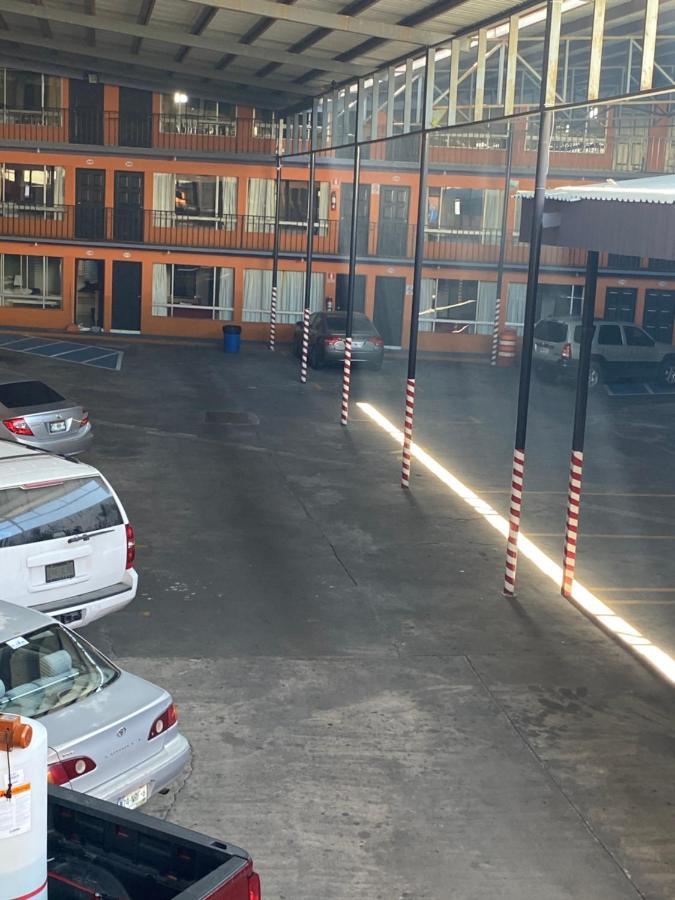 Hotel Los Altos Tijuana Exteriör bild